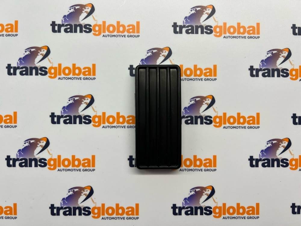 Throttle / Accelerator Pedal Pad /Plastic / Cover to fit Defender - 11H1781L