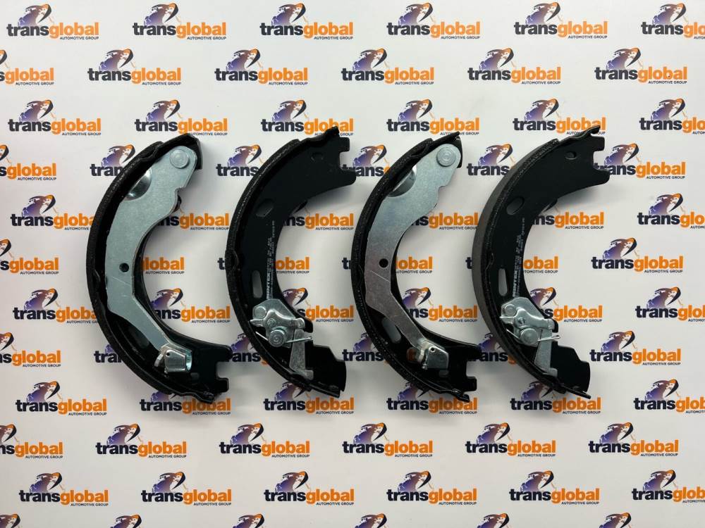Handbrake Shoes & Fitting Kit for Range Rover Sport 05-13 MINTEX LR031947 - Image 3