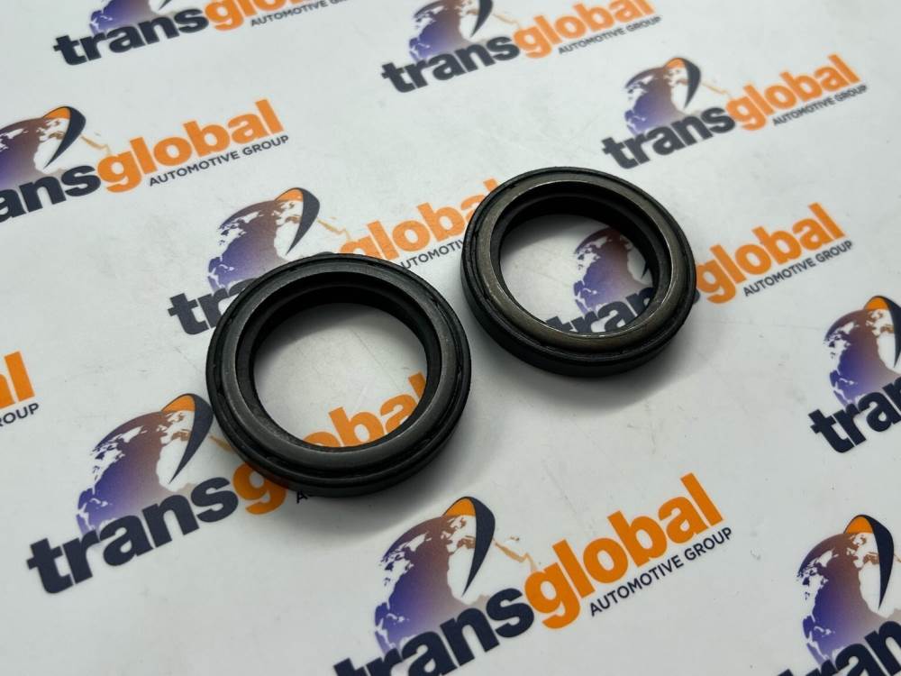 Rear Stub Axle Inner Seal x2 for Land Rover Defender (94 On) - FTC5268 - Image 2
