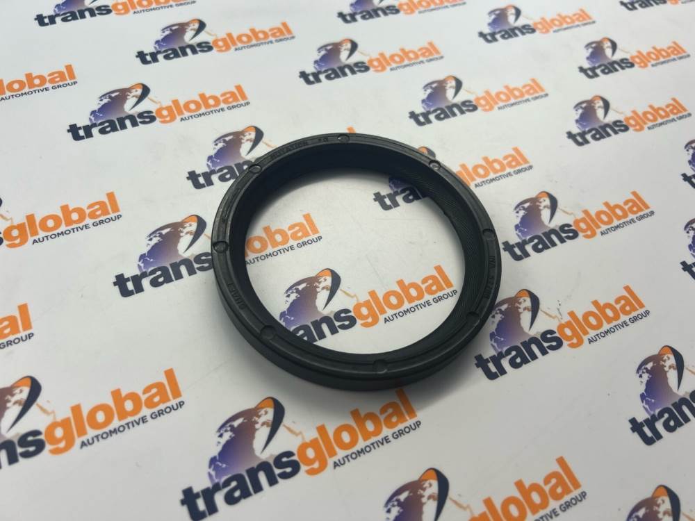Rear Crankshaft Oil Seal for Land Rover Discovery 1 V8 - ERR2640 - Image 3