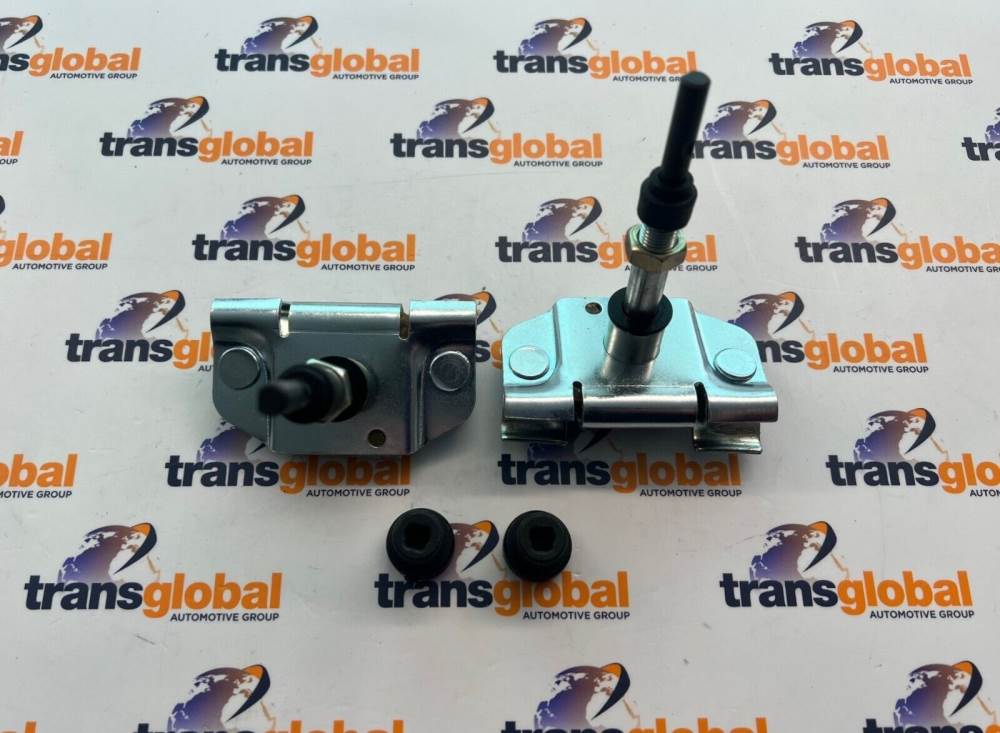 Windscreen Wiper Arm Wheel Box & Spindle Ends for LR 90 110 - Genuine LR - Image 3