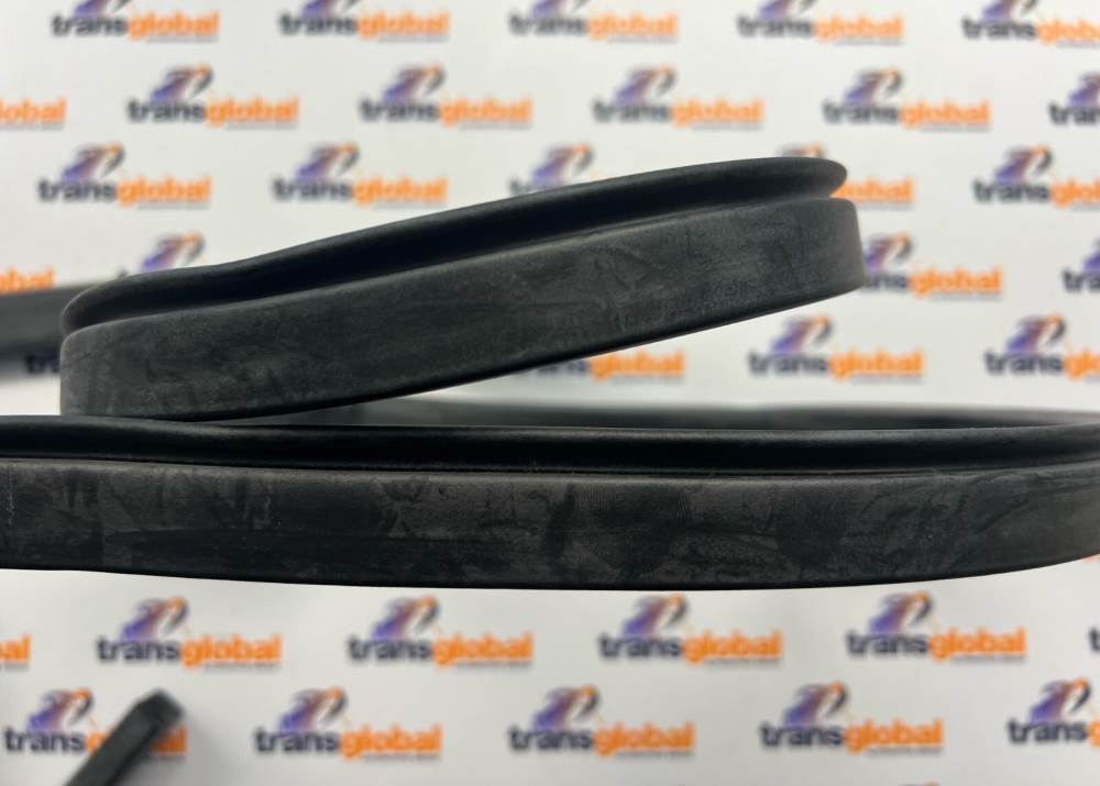 Hardtop Side to Body Lower Rubber Seal x2 for Land Rover Series 2 2a 3 333487 - Image 4