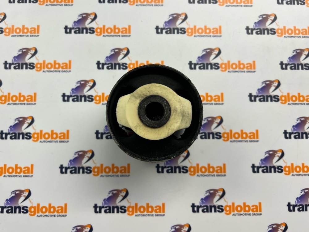 Rear Upper Front Suspension Arm Bush for Land Rover Discovery 3 4 LR051621 - Image 4