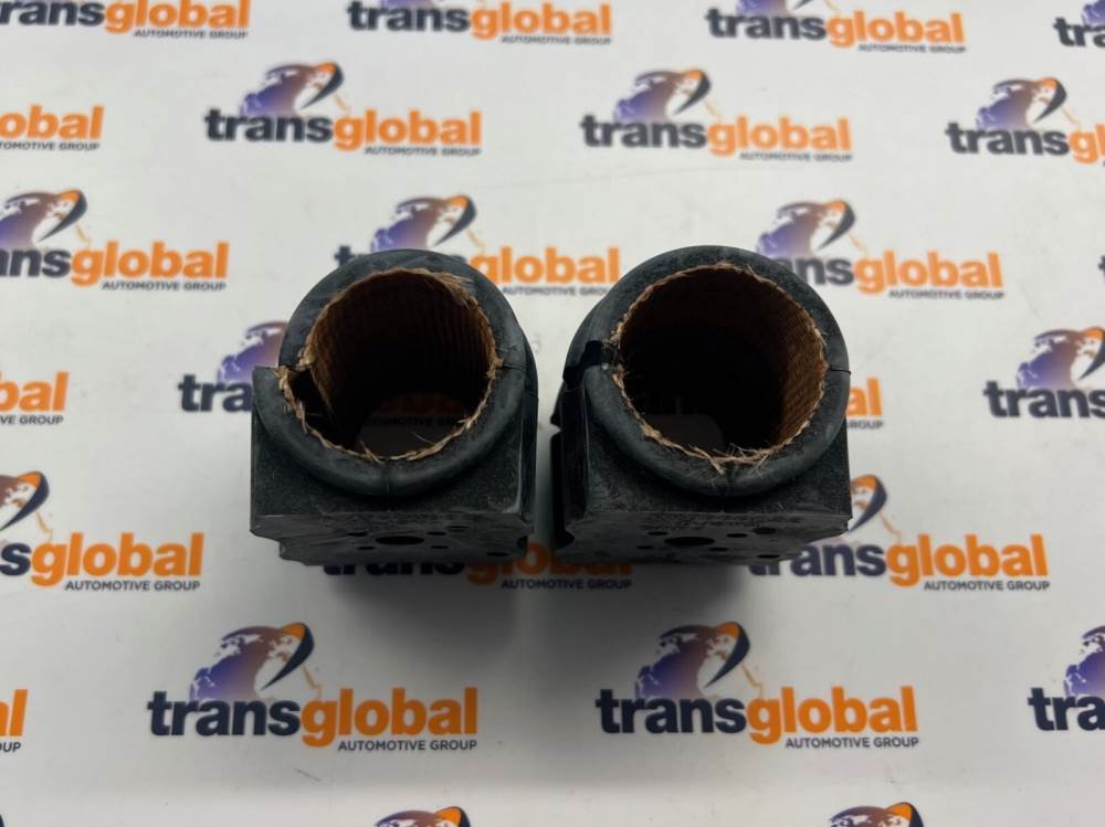 Rear Anti Roll Bar Bushes for Range Rover Sport 05-13 RVU000022 - Image 2