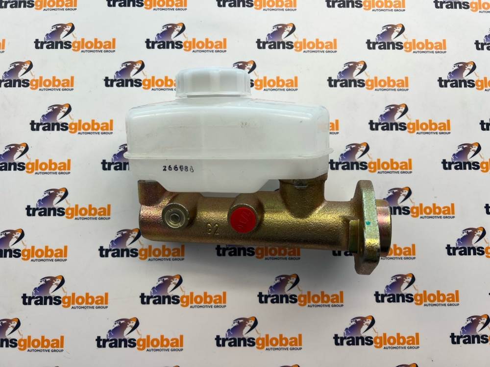 Dual-Line Brake Master Cylinder UNF to 1980 for Land Rover Series 3 SWB 569671