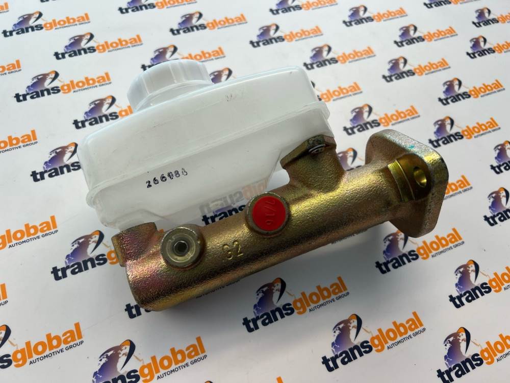 Dual-Line Brake Master Cylinder UNF to 1980 for Land Rover Series 3 SWB 569671 - Image 4