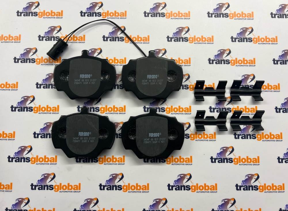 Rear Brake Pad Set for Land Rover Defender 90 TDCi PUMA 07 - 16 Ferodo LR032954 - Image 2