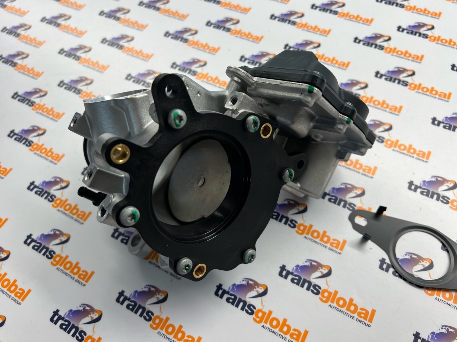 EGR Valve for Range Rover Evoque Discovery Sport 2.0L LR087071G Pierburg - Image 7