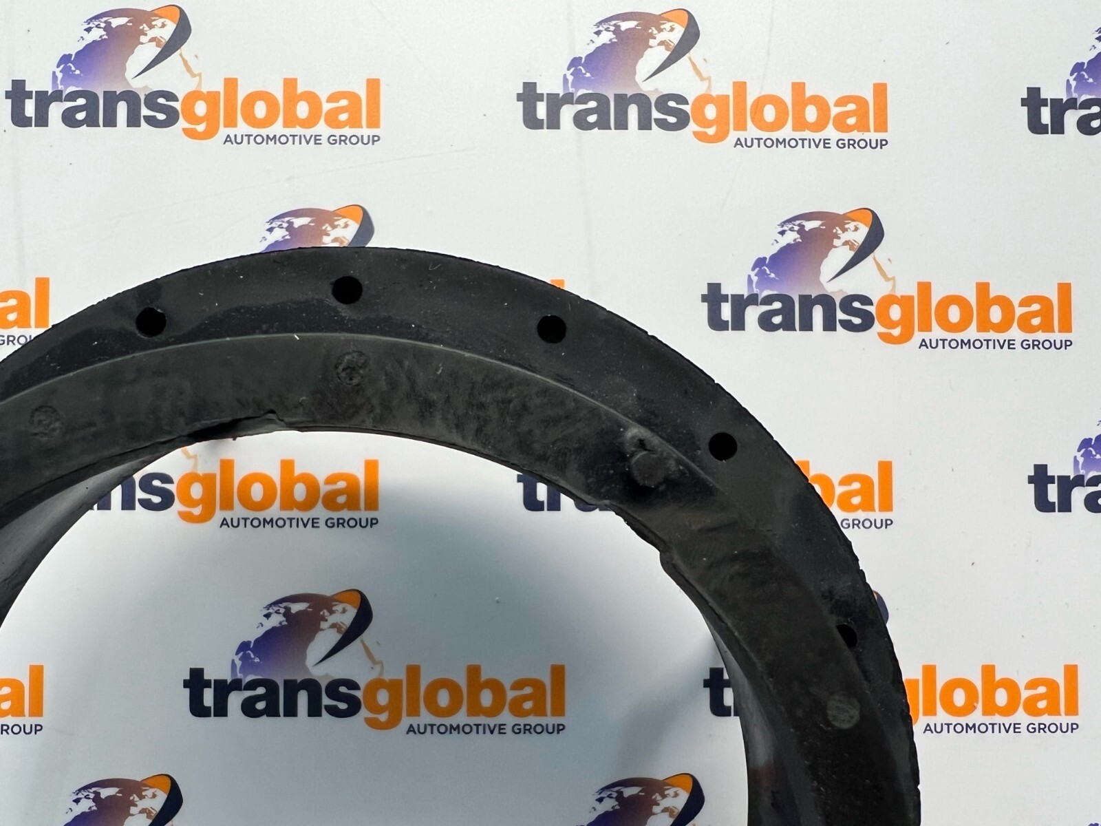 Front Upper Coil Spring Isolator Turret Ring for Land Rover Discovery 2 TD5 / V8 - Image 2