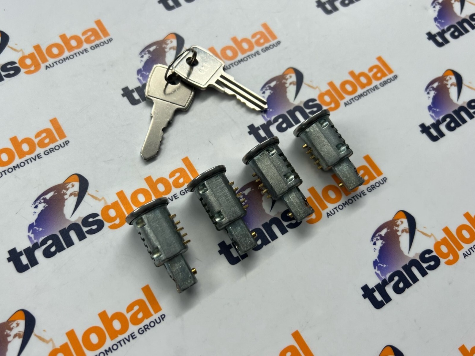 Door Lock Barrel & Matching Key Set x4 for Land Rover Defender to 2001 - MTC6505 - Image 2