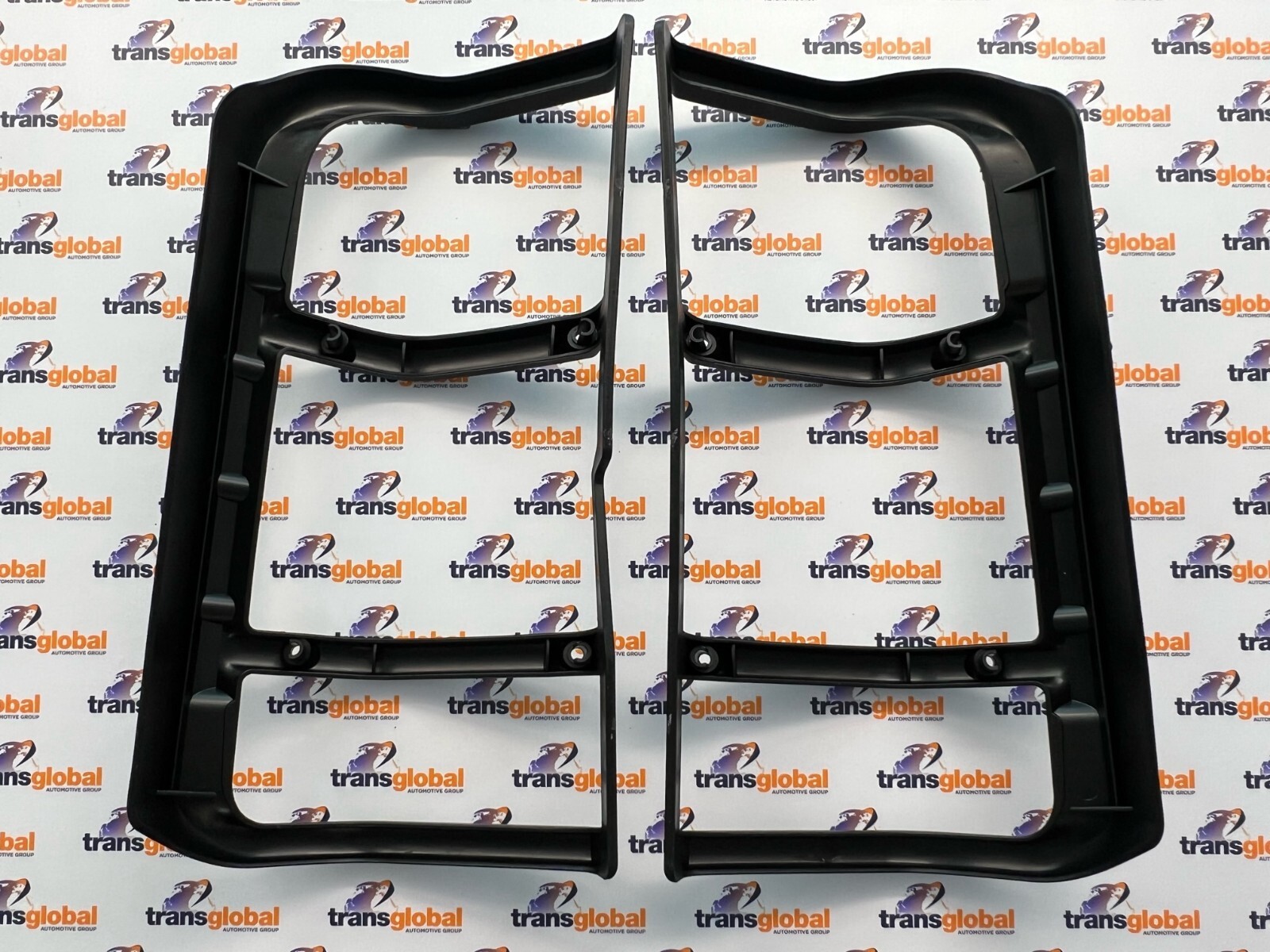 Rear Upper Light Guards for Land Rover Discovery 2 TD5 V8 89-04 - STC53194 - Image 4