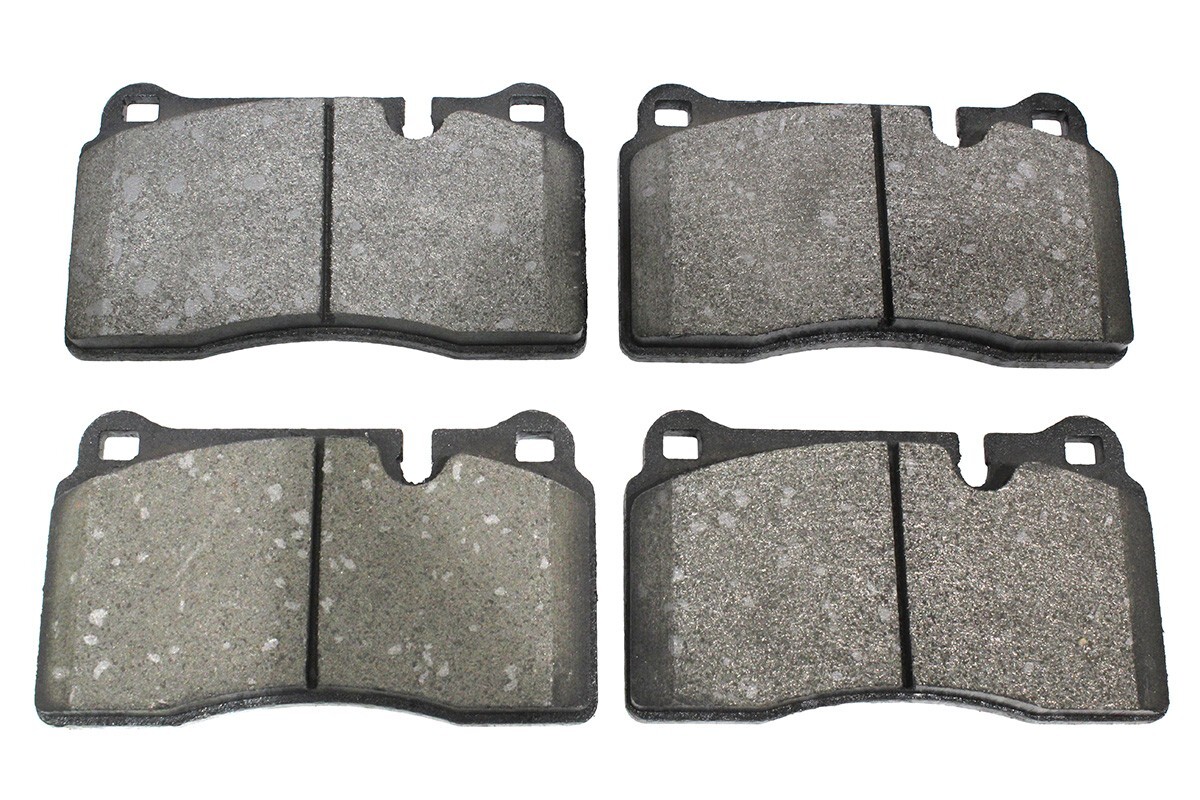Front Brake Pads for Range Rover Sport & L322 with Brembo Calipers LR148353