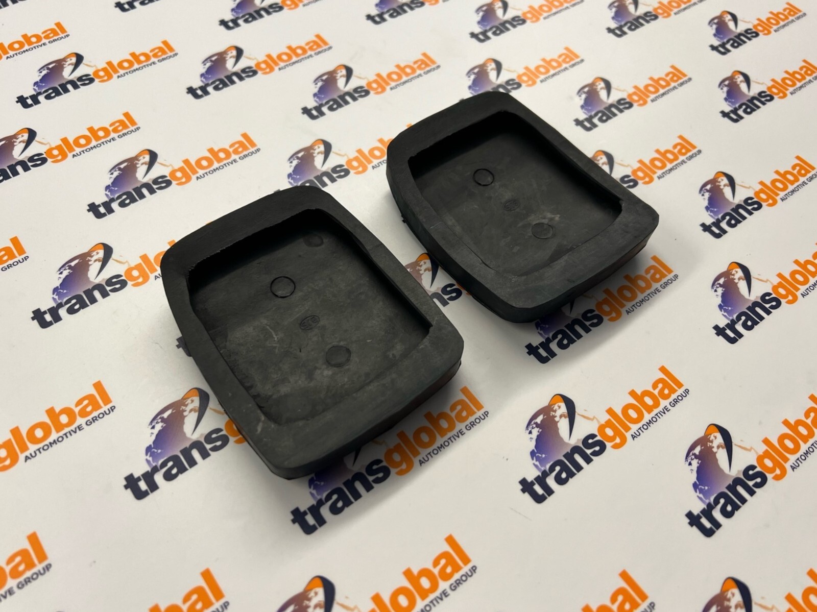 Clutch & Brake Pedal Rubber x2 for Land Rover Discovery 2 98-04 - 575818 - Image 4
