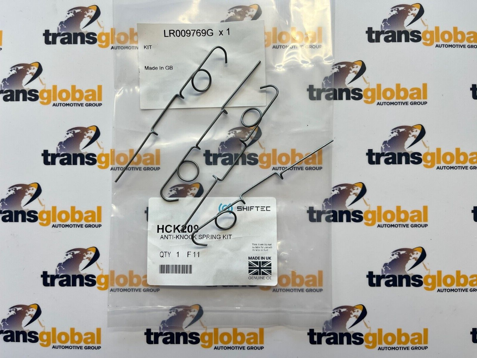 Front Brake Pad Springs For Land Rover Defender TDCI Puma 2007 to 2016 LR009769