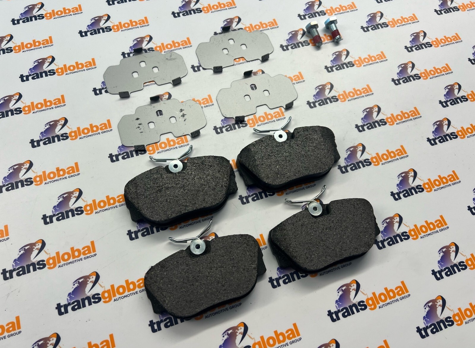 Rear Brake Pads for Land Rover Discovery 2 TD5 V8 98-04 MINTEX SFP500130 - Image 2