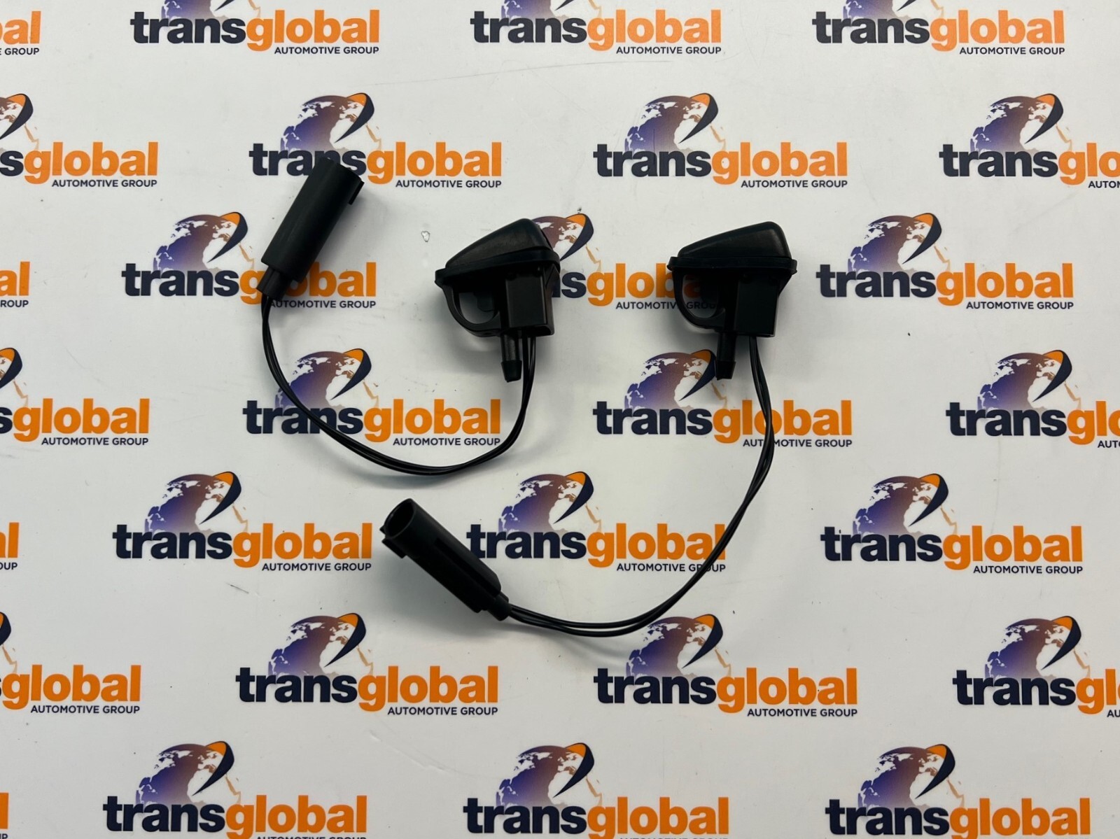 Twin Heated Windscreen Washer Jets x2 for Land Rover Discovery 3 4 LR048615
