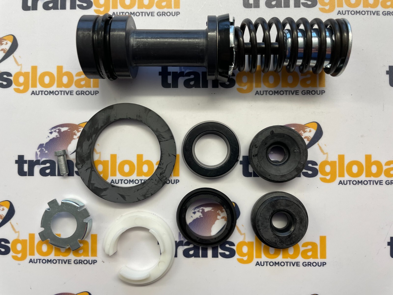 Brake Master Cylinder Repair / Refurb Kit for Land Rover Defender RTC3387