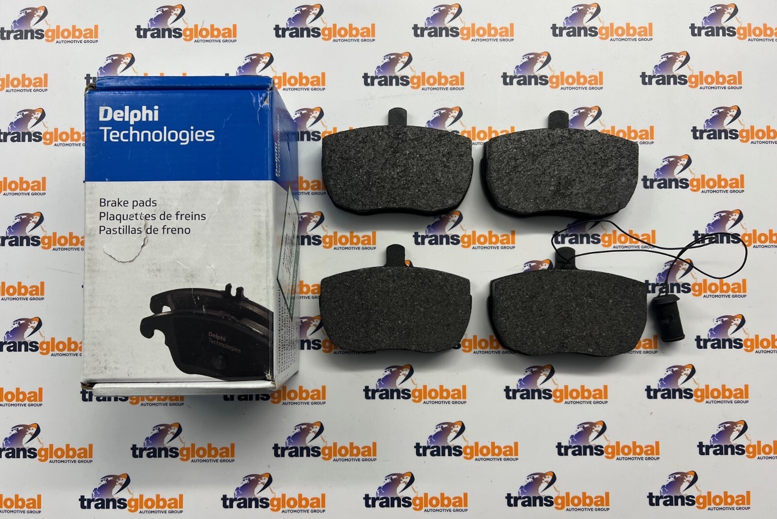 Front Brake Pads for Land Rover Defender 90 SWB & RRC up to 86 Delphi SFP500220
