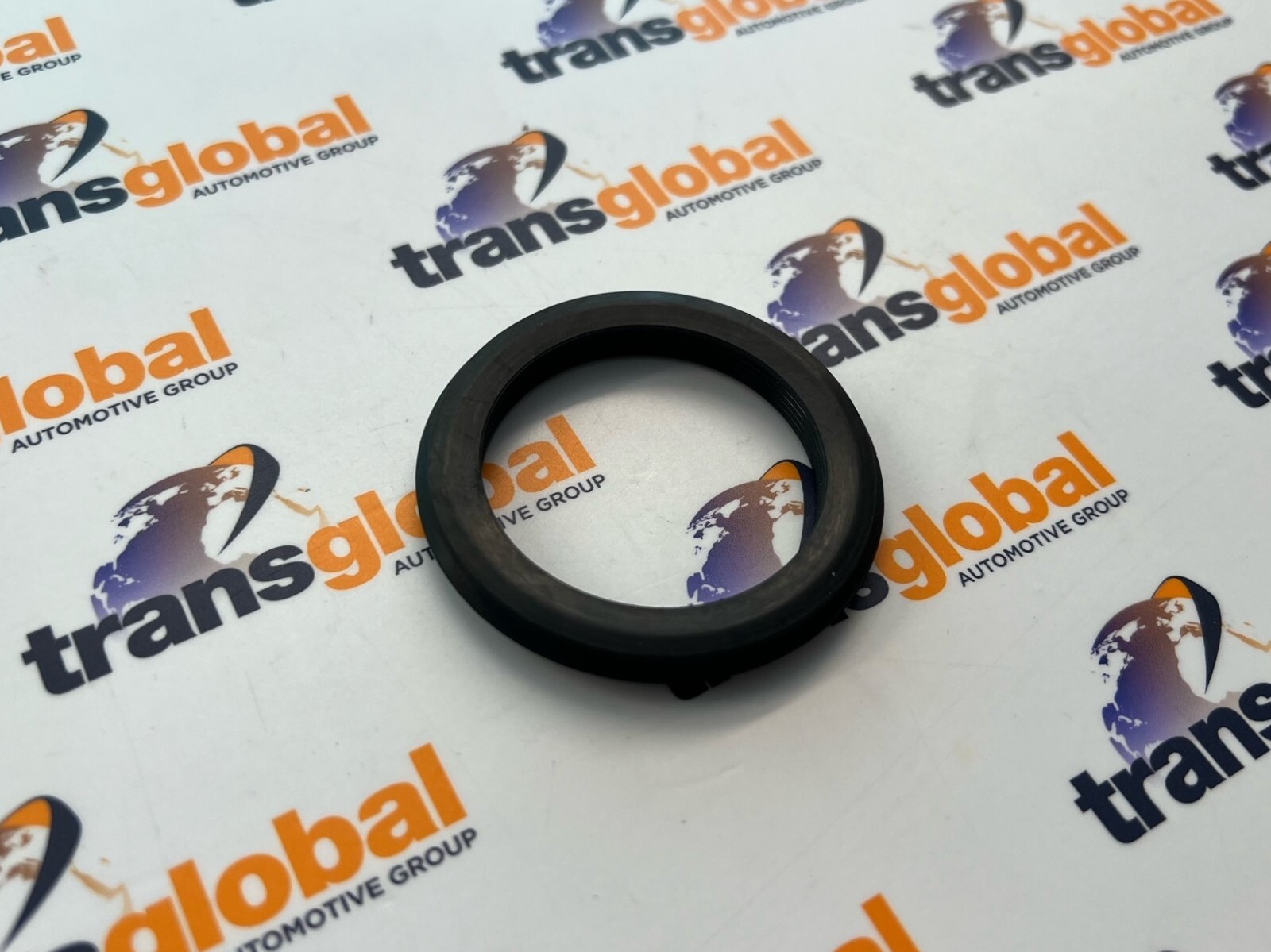Rear Throttle Seal for Land Rover Discovery 3 4 5 2.7 TDV6 3.0 Diesel V6 1316152 - Image 2