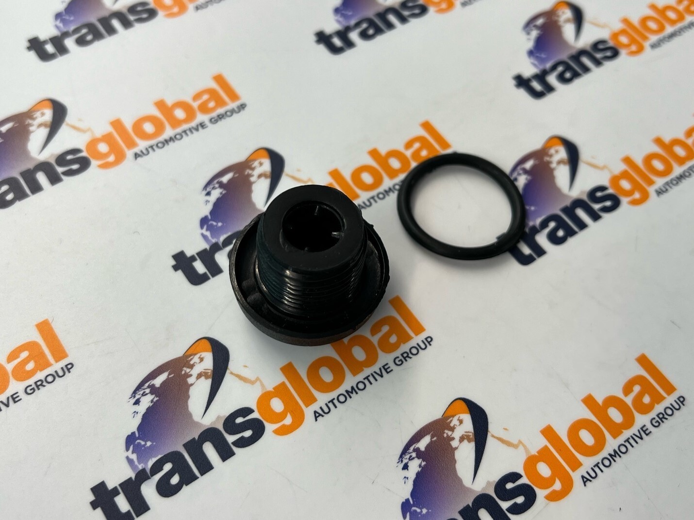 Radiator Thermostat Plug for Range Rover Classic V8 ERR4686 - Image 3